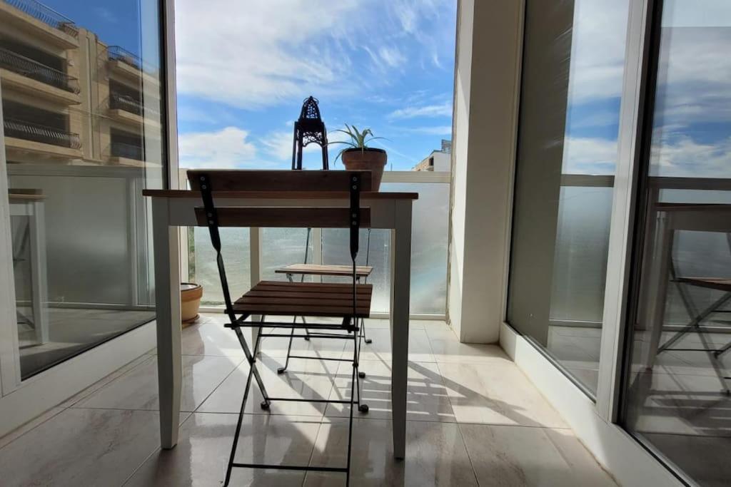 Luxury En-Suite Double. Beach-House With Sea Views Mellieħa Buitenkant foto